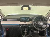 【前方視界】開放的な前方視界!運転がしやすく疲れにくいです♪窓が大きく、見通しがとっても良いおクルマですよ♪