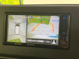 【マルチアラウンドモニター】専用のカメラにより、上から見下ろしたような視点で360度クルマの周囲を確認することができます☆死角部分も確認しやすく、狭い場所での切り返しや駐車もスムーズに行えます。