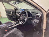 ご覧いただきありがとうございます!安心保証付きの展示車を多数揃えておりますのでお気軽にお尋ねください。