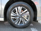 おしゃれは足元から♪♪『205/65R16インチ』♪♪日産純正アルミホイールをはいております♪♪