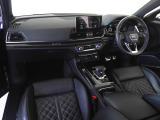 Audiのインテリアはエクステリア同様、優れたデザイン性とクオリティ、そして機能性を兼ね備えております。