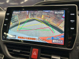 【バックカメラ】運転席から画面上で安全確認ができます。駐車が苦手な方にもオススメな便利機能です。