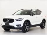 2020年モデル XC40 T5 R クリスタルホワイトパール パノラマガラスサンルーフ レッドカーペット HDDナビ 地デジ ETC 純正19インチアルミホイール入荷しました♪