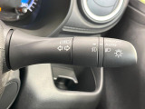 【オートライト】周りの明るさに応じて自動でヘッドライトの点灯・消灯ができる機能です!ライトの付け忘れ・消し忘れなどが無くなり、雨の日や夕方の走行も安心!トンネル通過時も便利ですね♪