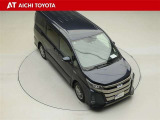両側パワースライドドア付きだから、狭い駐車スペースなどでの乗り降りラクラク♪小さなお子さまのいるご家庭には嬉しい装備です。