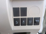 スマートアシスト2付きです。衝突軽減ブレーキ、アクセル踏み間違い防止機能が付いております。