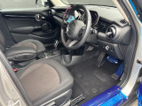 ◆LIBERALAは、輸入車選びの新たなスタイルを提案するインポート・セレクト・ブランドです。オーナー様となる方がクルマから直接感じる感性を第一にした、最良の一台との出会いをコーディネートいたします。