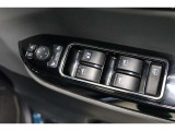 運転席はオート機能付のパワーウィンドウです!
