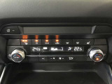 空調はAUTO エアコンですので、温度設定するだけで後は車が管理してくれます。快適な室内空間です!
