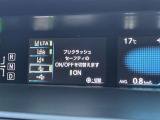 【プリクラッシュセーフティー】前方の自動車を検知し、追突の危険性が高まったら、音や警告灯などで警告し、ドライバーにブレーキ操作を促します!