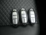 スライドドアの開閉も可能なインテリkey は3本装備されております♪