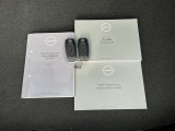 メンテナンスノートに取扱説明書も揃ってます。鍵も2つ揃ってます。