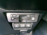 ETC車載器を装備しています。高速道路の料金所もストレスなく通行できます。すっきりとしたビルトインタイプですよ。