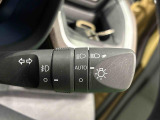 オートライト機能 周囲の明るさに応じて、ヘッドランプを自動的に点灯・消灯ができます。