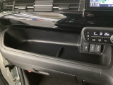 豊富に在庫を取り揃えています!軽自動車からミニバン、セダン、SUV、話題のハイブリッド車など続々入荷しております♪