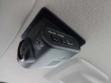 車内・リア兼用ドライブレコーダー本体になります。