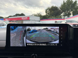 ナビのカメラボタンを二回押すことで運転席からの死角もカバーできます