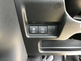 各種スイッチ類はこちらにレイアウトされています。