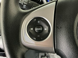 ステアリングリモコンは、運転中でも簡単に音量調整やチャンネル変更もできます!わき見運転防止にもつながるので安心です♪