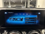 バックカメラにより駐車時の後方確認も楽にできます。