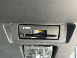 ETC2・0 ナビゲーションと連動モデル。充実したETC機能に加えて、ITSスポットとの高速、大容量、双方向の通信が可能で、次世代の運転支援サービスを受けることができます。