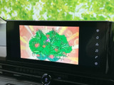 画面に映像を表示でき、停車中の休憩時間などにテレビや映像を楽しめます。車内で過ごす時間の選択肢が広がり、お出かけ先での待ち時間にも便利です。
