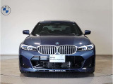 【キドニーグリル】BMWは約90年もの間、ほぼ全ての車両にひと目でBMWだと分かるこの特徴的なフロントグリルが備えられ、デザイン・アイコンとして親しまれてきました。