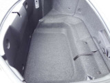 荷室の奥行きや形状を確認しやすい写真です。