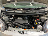 エンジンルームもクリーニング済みできれいですよ。日産の整備士がしっかりと丁寧に点検していますので安心してお乗りいただけます