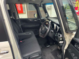 運転席!乗り降りもしやすいです!