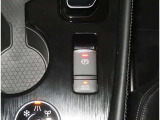 パーキングブレーキは電動式になっております〇