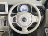 【純正革巻きステアリング】上質な革を使用することで、手にしっかり馴染みとても運転しやすいハンドルです♪