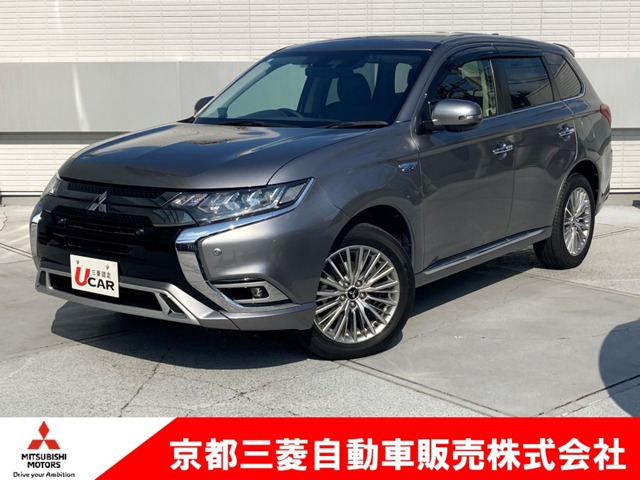 アウトランダーPHEV 2.4 G プラスパッケージ 4WD