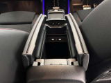 スタッフ全員が自動車保険の資格を保有しており、万が一の事故の際のサポート体制を整えております。メルセデス・ベンツ自動車保険プログラムをご用意しております。無料証券診断を行います!