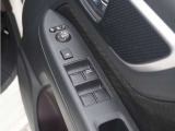 ◆パワーウィンドウスイッチ◆運転席から全席の窓の開閉操作を行うことが出来いつでも換気ができます!