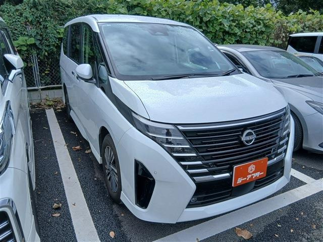 セレナ 2.0 ハイウェイスターV 禁煙車 レンタカーアップ