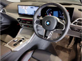 ☆センターパネルを運転席側に僅かに傾けたBMW独特のインパネ☆【駆け抜ける歓び】はここからもスタートしております☆