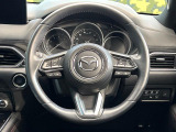 【純正革巻きステアリング】上質な革を使用することで、手にしっかり馴染みとても運転しやすいハンドルです♪