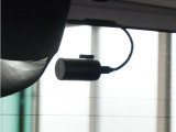 ◆リアにもドライブレコーダーを装備しております◆映像・音声などを記録する自動車用の装置です。もしもの事故の際の記録はもちろん、旅行の際の思い出としてドライブの映像を楽しむことができます。