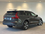 V60クロスカントリー B5 AWD プロ 4WD 