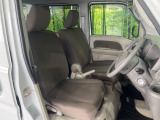 運転席シート廻りは使用感も少なく、良好な状態となっています。丁寧に使われていたことがよくわかりますね。