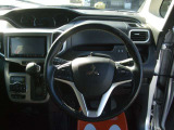 運転席・助手席の俯瞰視点です!乗った際のイメージが湧きますね!