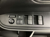 パワーウィンドウです!運転席でラクラク操作!元気なお子様やワンちゃんのイタズラも防いでいただけますよ。