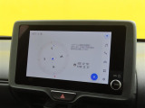ディスプレイオーディオ(コネクティッドナビ対応)搭載。Tコネクトご契約で2029年3月までナビ機能が無償で利用できます。期限到来後は有償で継続可能です。(車載ナビは非搭載)