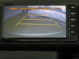 バックカメラが付いているので後方確認が非常にしやすいです。今や運転初心者も熟練者も必須装備!ついていて損はないですね♪