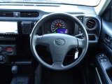 オリックス認定中古車は厳選した上質な車輌のみをお届け致します。全車にプロの職人による徹底した内外装の清掃、磨き上げております。