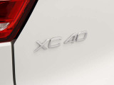 XC40エンブレム