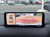 バックカメラで車庫入れをサポートします♪