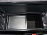 センターグローブBOX