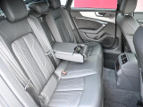 高度な訓練、教育を受けたAudi専門のテクニシャンが、100項目にもおよぶ精密な点検を実施。すべてをクリアしたAudi車だけが、あなたのお手元に届けられます。